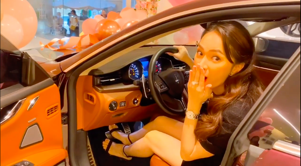 Hot: Hương Giang tiết lộ “cực sốc” về mục đích sử dụng