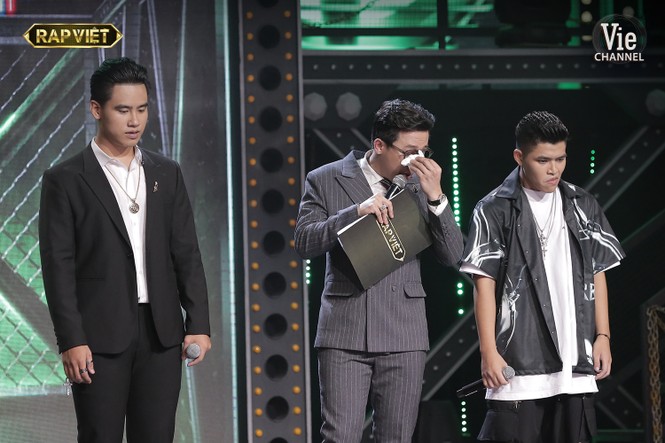 “Màn chuyển nhượng lịch sử” khiến fan vỡ òa cảm xúc trong Rap Việt - ảnh 5