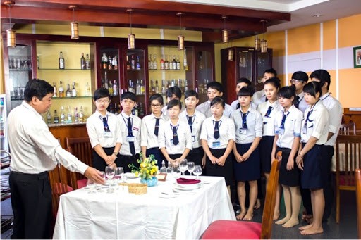 Sinh viên các trường nghề nghỉ học đến ngày 3/5 - ảnh 1