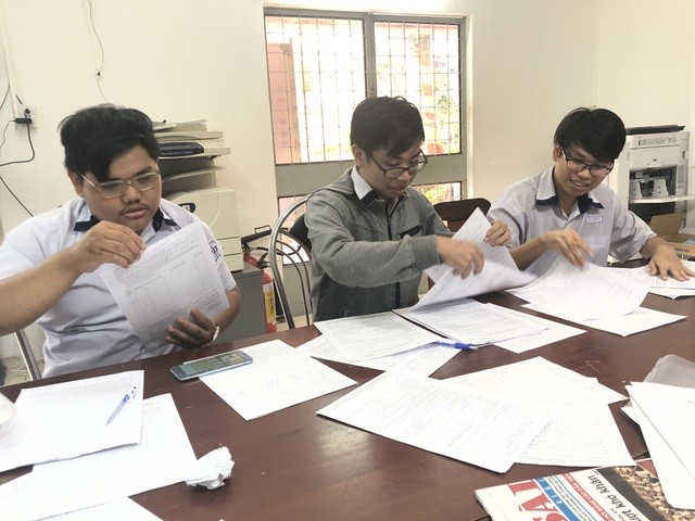 Nhiều thí sinh đăng ký tới 20 nguyện vọng xét tuyển đại học - ảnh 1