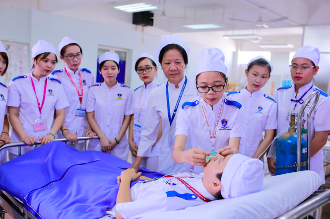 Học phí khối ngành Y - Dược bao nhiêu là hợp lý? - ảnh 1