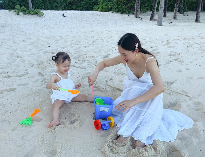 Lan Phương khoe con gái cưng 22 tháng tuổi - ảnh 1