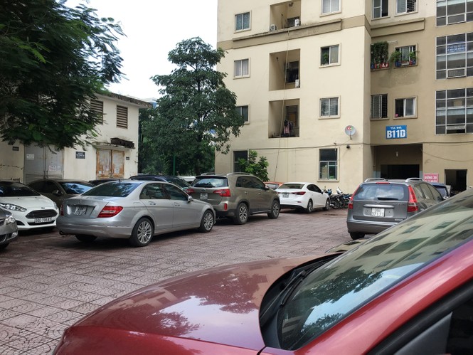 Hà Nội: Nhiều khu đô thị thờ ơ với chiến dịch đòi lại vỉa hè - ảnh 9