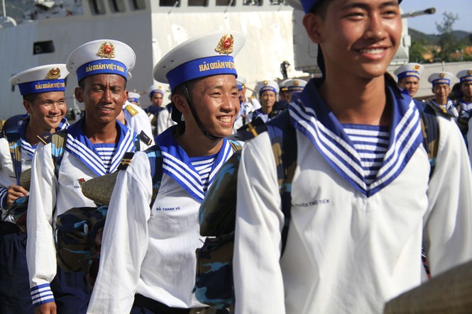 4 chuyến tàu xuất phát mang hàng Tết ra Trường Sa - ảnh 6