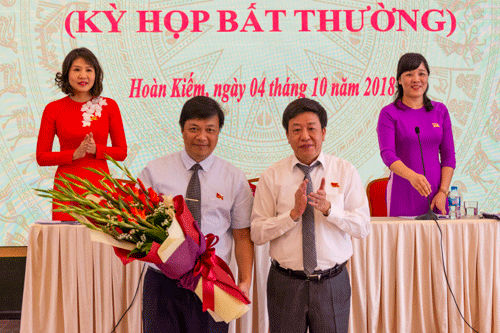 Quận Hoàn Kiếm có chủ tịch mới - ảnh 1