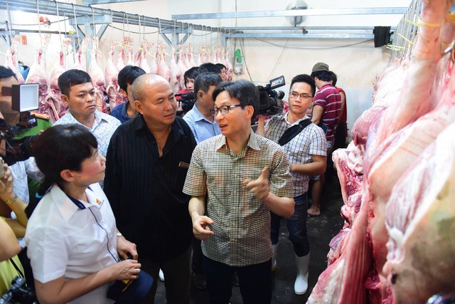 Phó Thủ tướng thị sát chợ đầu mối lớn nhất TPHCM lúc rạng sáng - ảnh 5