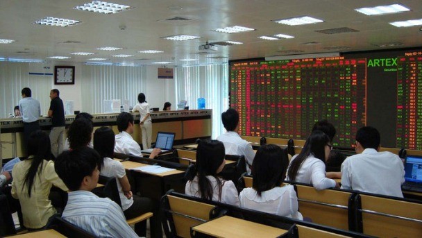 Cổ phiếu PNJ phục hồi bất chấp cựu lãnh đạo bị khởi tố - ảnh 2