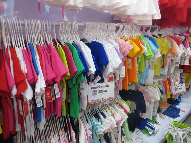 Kiểm tra chuỗi siêu thị Con Cưng sau nghi án đổi nhãn mác hàng - ảnh 4
