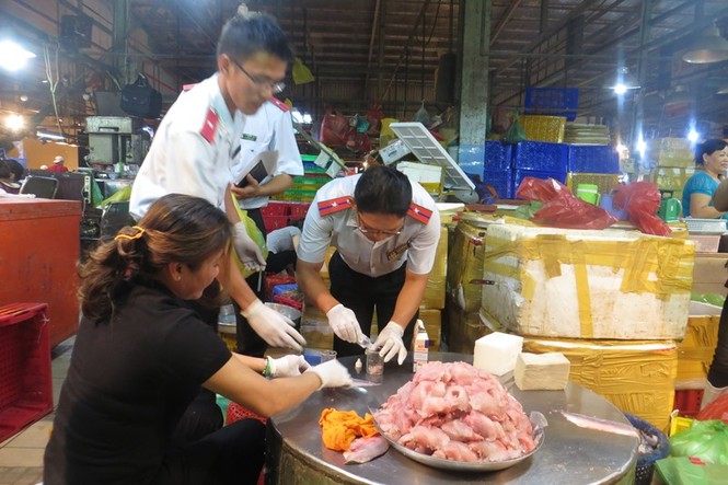Tội phạm ẩn náu ở chợ đầu mối Sài Gòn - ảnh 4