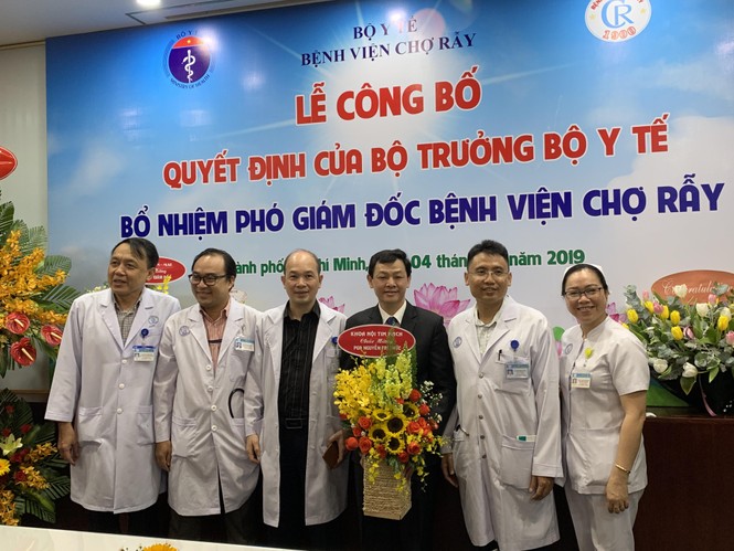 Gương mặt trẻ Việt Nam tiêu biểu trở thành Phó giám đốc bệnh viện Chợ Rẫy - ảnh 1
