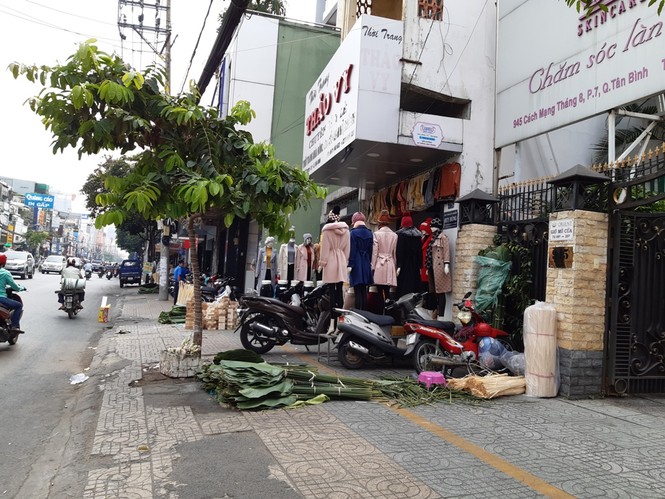 Chợ lá dong nửa thế kỷ ở Sài Gòn ế ẩm do heo tăng giá - ảnh 8