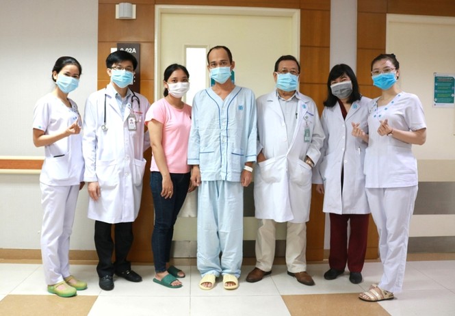 Nhờ quả thận của chị ruột, người em trai thoát cửa tử thần - ảnh 2