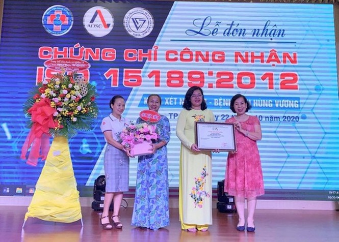 Bệnh viện Hùng Vương đạt chứng nhận ISO 15189 về xét nghiệm - ảnh 1