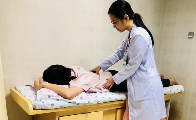 Nguyên nhân không ngờ khiến người trẻ đau lưng - ảnh 1