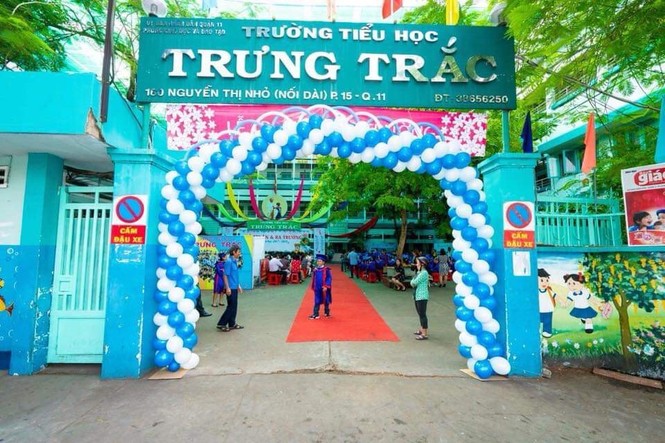 22 học sinh tiểu học nhập viện sau khi ăn tại trường - ảnh 1