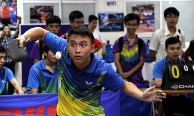 Các tay vợt sinh viên tranh tài - ảnh 10