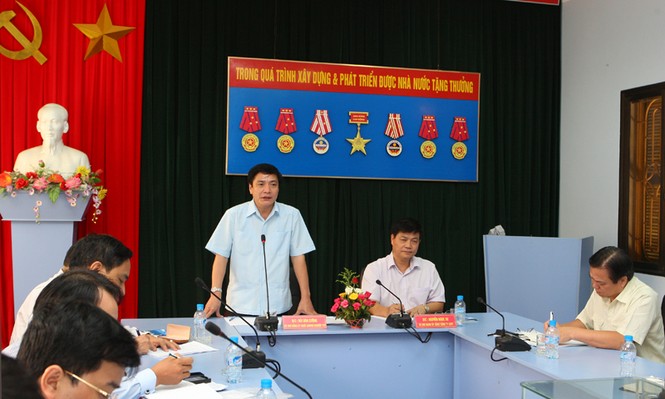Đảng ủy Khối Doanh nghiệp T.Ư trao Bộ Tư lệnh Hải quân 1 tỷ đồng - ảnh 5