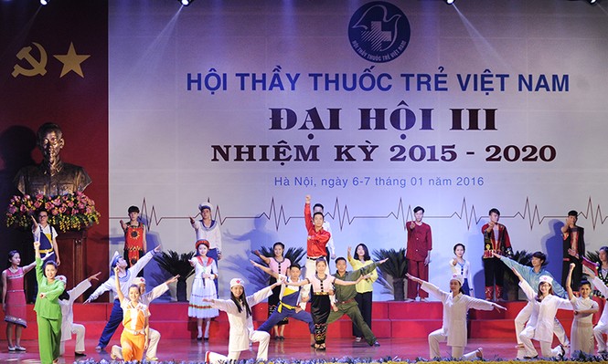 Phó GĐ Bệnh viện K làm Chủ tịch T.Ư Hội Thầy thuốc trẻ Việt Nam - ảnh 1