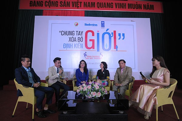 Xóa bỏ định kiến đàn ông chỉ làm việc lớn - ảnh 1
