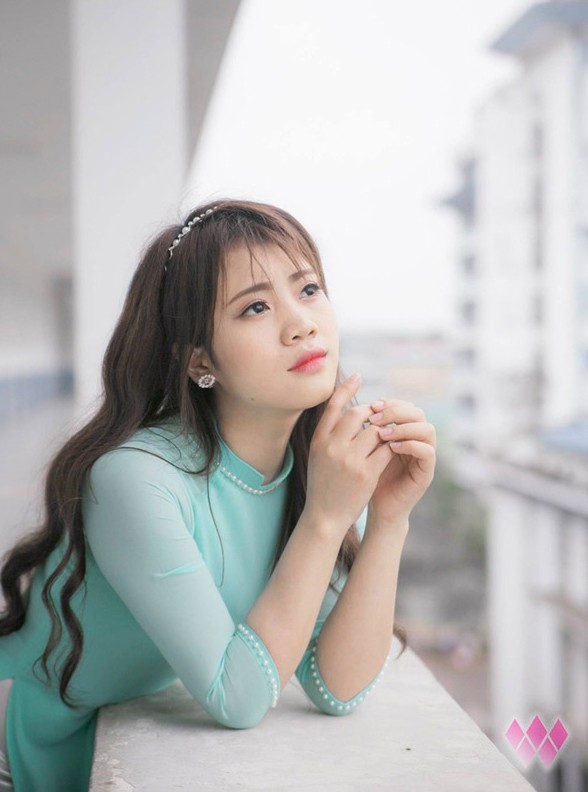 12 nữ sinh Trường Xây dựng cùng khoe sắc - ảnh 8