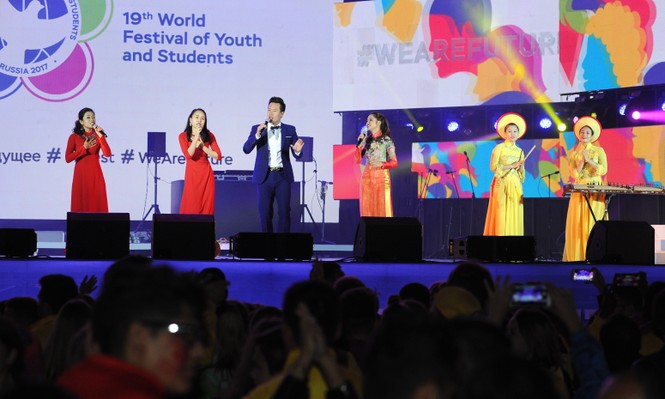 Các tiết mục văn nghệ đặc sắc tại Festival thanh niên, sinh viên 19 - ảnh 2