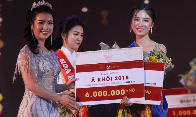 Nữ sinh mạnh mẽ bên voi Tây Nguyên trong chung kết Miss DAV 2018 - ảnh 11