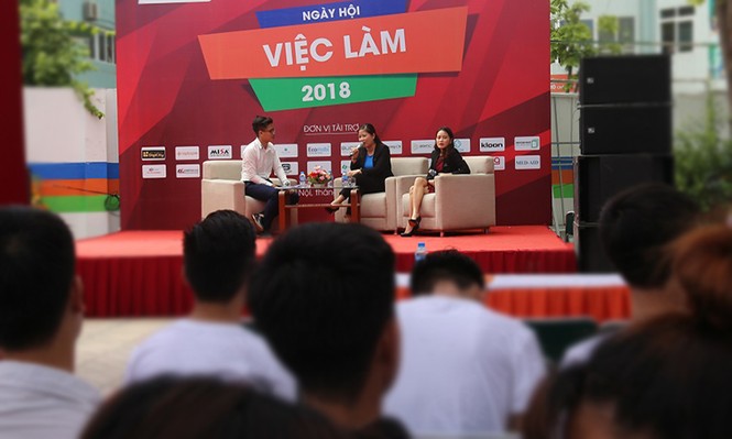 Nhà tuyển dụng 'vẽ đường' kinh nghiệm cho sinh viên mới tốt nghiệp - ảnh 1