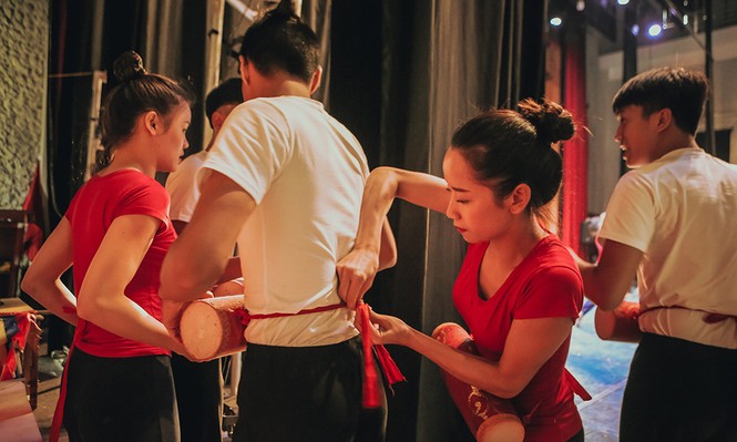 Cận cảnh sinh viên múa khổ luyện cho kỳ thi tốt nghiệp - ảnh 6
