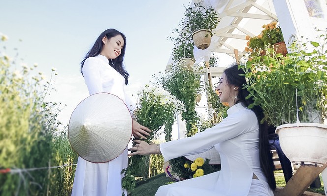 Thiếu nữ Hà thành thả dáng tuyệt đẹp bên cúc hoạ mi - ảnh 6