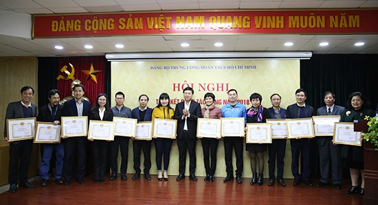 Tạo dấu ấn, sức bật mới trong phong trào tình nguyện - ảnh 7