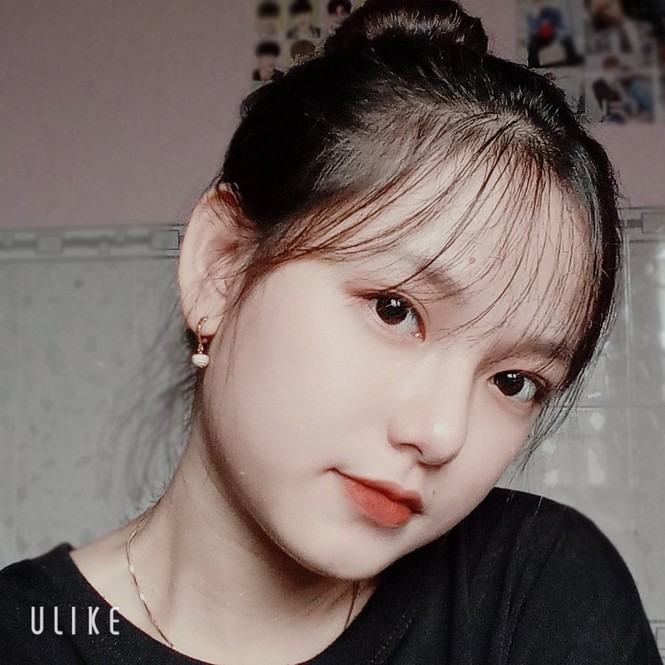 Nhan sắc nữ sinh Cần Thơ bị quay lén khi ôn bài gây sốt mạng - ảnh 4