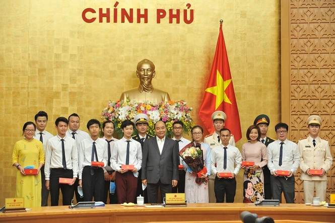 Thủ tướng gặp mặt các Gương mặt trẻ Việt Nam tiêu biểu năm 2019 - ảnh 5