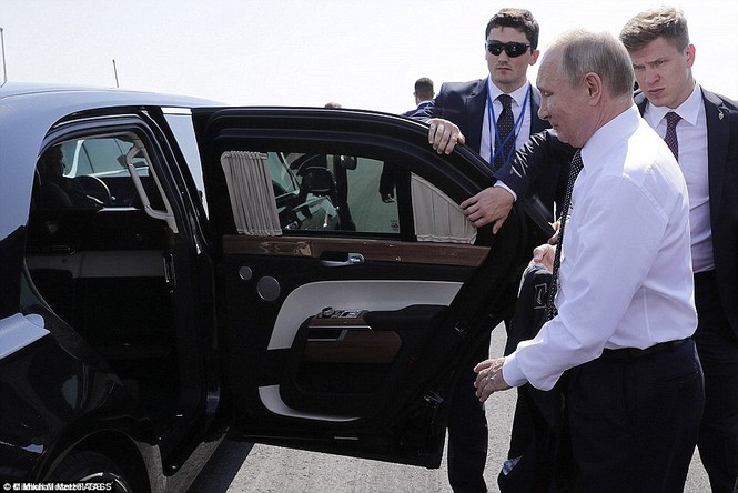 Siêu xe bọc thép gần 7.000 tỷ đồng của tổng thống Putin có gì lạ? - ảnh 3