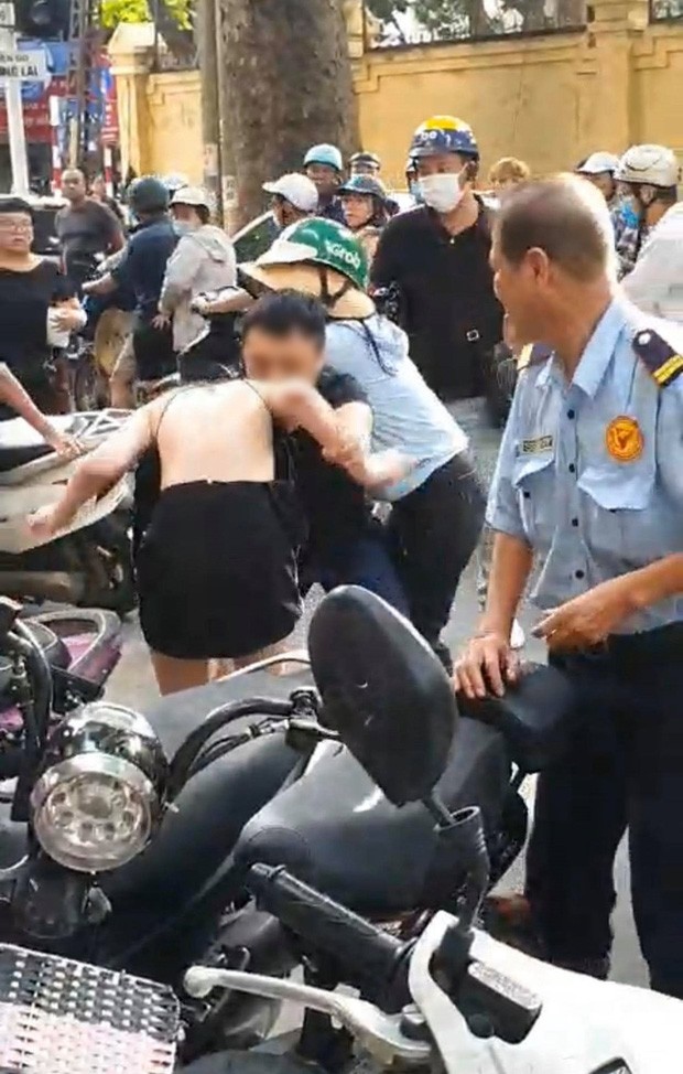 Hot: Những