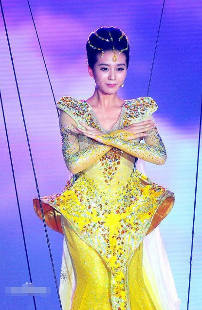 Tại sao “Nữ thần Kim Ưng” vẫn bị khán giả đặt lên “bàn cân“ dù lễ trao giải đã qua? - ảnh 4
