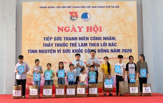 Những “gian hàng 0 đồng” tiếp sức thanh niên công nhân - ảnh 7