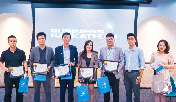 Tìm ra chủ nhân giải thưởng lớn cuộc thi Hackathon kinh doanh đầu tiên tại Việt Nam - ảnh 3
