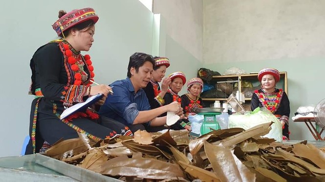 Khởi nghiệp từ sản phẩm truyền thống để bảo vệ văn hóa của người Dao - ảnh 2
