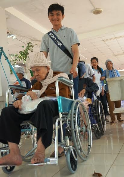 Áo ấm mùa xuân đến với cụ già Cần Thơ - ảnh 3