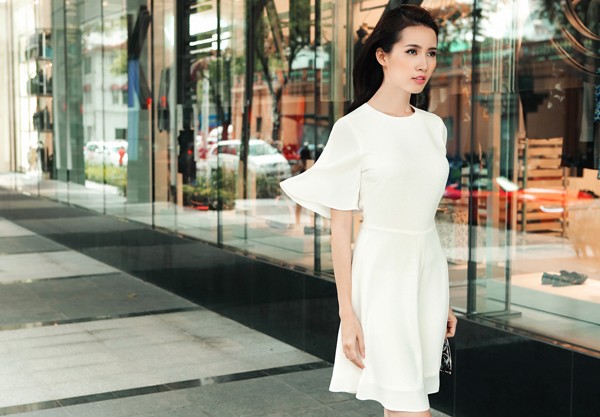 Người đẹp Phan Thị Mơ hóa thành quý cô công sở - ảnh 6
