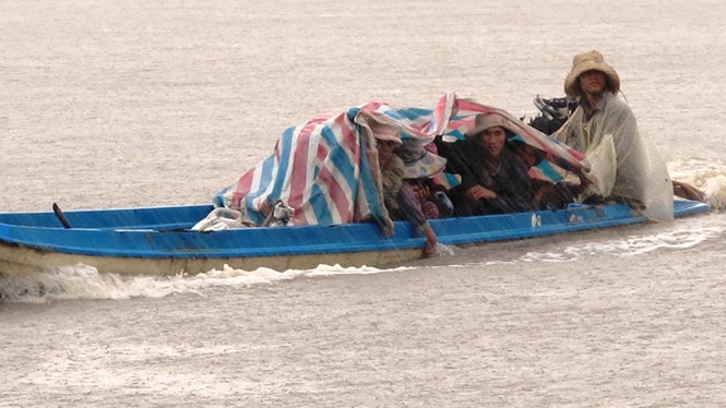 Bà Ba Bánh tét với “tập đoàn hái lượm” - ảnh 1