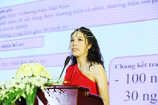 Lộ diện vương miện 1,8 tỷ đồng của “Nữ hoàng Thương hiệu 2019” - ảnh 2