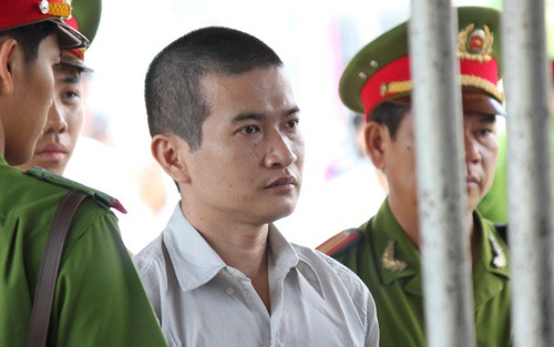 Nổi cơn ghen, chồng đâm chết vợ vì đòi ở riêng - ảnh 1