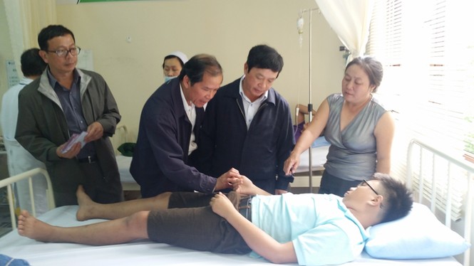 Tai nạn ô tô thảm khốc trên đèo Prenn, 7 người chết - ảnh 1
