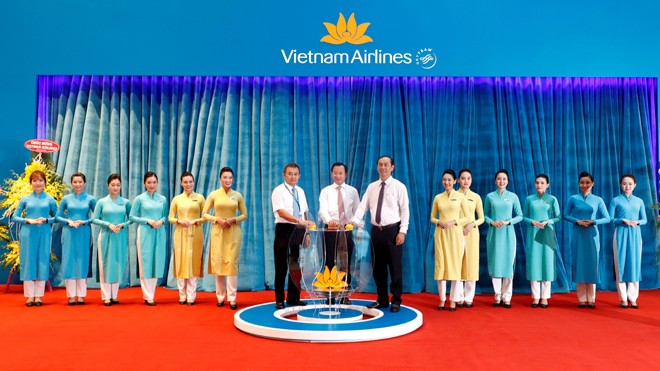 Vietnam Airlines khai trương dịch vụ bay quốc tế tại Đà Nẵng - ảnh 1