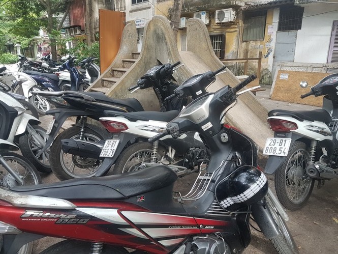 Hà Nội thiếu sân chơi cho trẻ em - ảnh 2