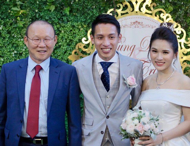 Đỗ Hùng Dũng và chuyện tình đặc biệt với người vợ không thích bóng đá - ảnh 2