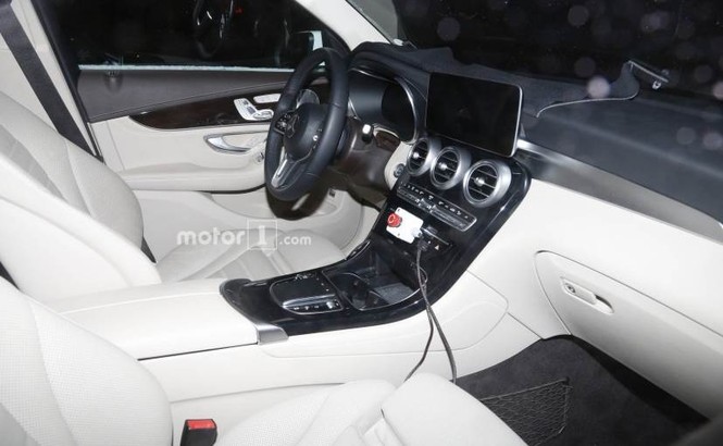 Mercedes-Benz GLC 2019 chạy thử ở Đức - ảnh 2