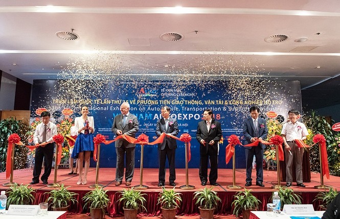 Nhiều đại gia xe thương mại tề tựu ở Vietnam AutoExpo 2019 - ảnh 1