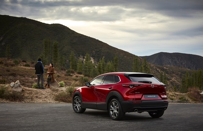 Mazda CX-30 hoàn toàn mới ra mắt ở Geneva Motor Show 2019 - ảnh 1